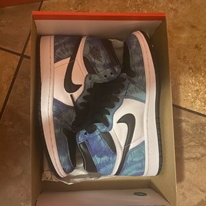Air Jordan High OG Shoes
